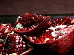 페르세포네는 석류를 먹었나?