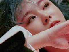 reality in BLACK 휘인