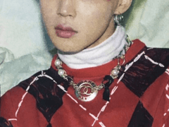 가면속의 어떤 것 71