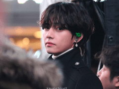 가면속의 어떤 것 72