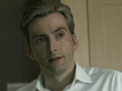 자기 남편 장례식인데, 예의도 없지