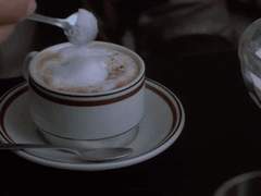 궁금한 게 있다는 것.