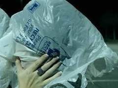 우린 너무 아름다워서 꼭 껴안고 살아가야 해¹