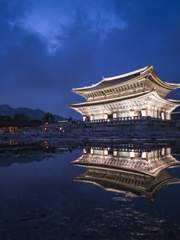 日有靑赤虹 [일유청적홍]