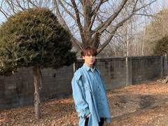 꽃을 토하다 [Flower spit]