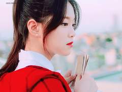 사탕이 나를 죽였지만 나는 또 나쁜 냄새가 나는 사탕이 되어가는 중이야.