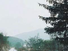 경계가 이루어지지 않은 곳, 雪雲