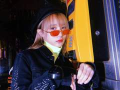 서툰 봄은 기꺼이 거짓을 고하고