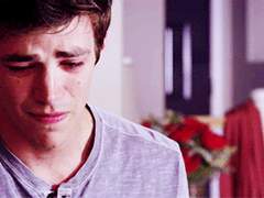 [콜드플래시] 배리 대신 공격에 맞는 콜드 썰