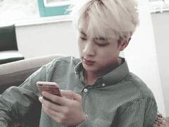 딱 한 번 묻는다. 윤실장. 형라버전