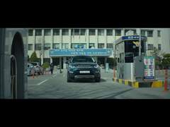 “여기 우리는 차가운 머리와 따뜻한 가슴을 가진 서부경찰이다.”