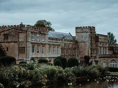 올림포스 가문에서 일어난 막대한 테러… 사상자 다수