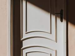 공간균열학: 문과 문 사이