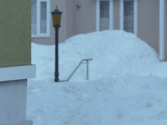 003. 雪はいつ止むのかしら。