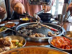 우삼겹을 먹었거든?