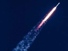 Skyrocket (치솟다, 하늘로 솟아올라 터지다...)