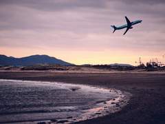 여름철 쏟아지는 6월의 陰雨