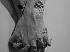 한낮의 길목엔 공간도 시간도 부재한다는 걸