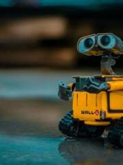 사랑로봇W와 사빼다알박사J