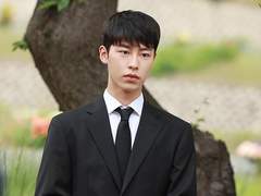 Tv에서 보는 그대 모습은 너무 예뻐요.