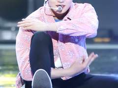 promo crown ; show music core.