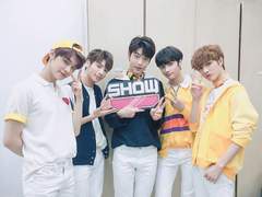 promo crown ; show champion.