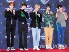 promo cat & dog ; m!countdown ; photo time.