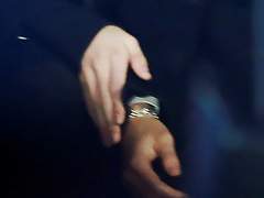 Chocolate Cheeks & Chocolate Wings 上