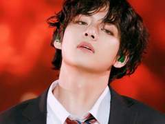 운동장 앞 "라일락 나무에서 만나"