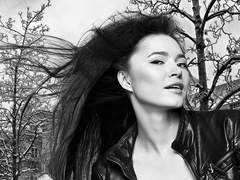 (Refine Edge Brush Tool) Precisely adjust the border area in which edge refinement occurs.