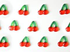 체리 소년과 앙큼 자두