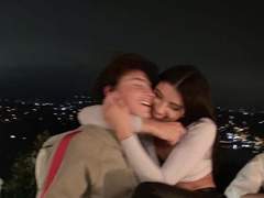 유치하고 어설프게, 사랑.