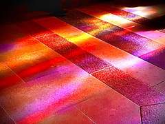 붉게 젖어들어가는 숨은 어느 때 즈음에 스러지나.