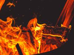 [스티오네] 나비는 한 줌 재가 되어