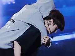 혼술한 지민이 픽업하러 온 정국이 보고싶음