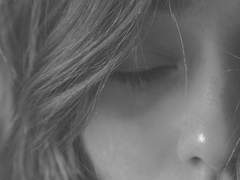 부은 눈으로 너를 볼 때