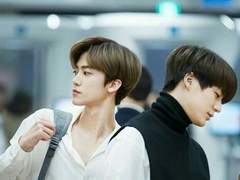 개새끼 나재민 내가 이용해먹는 이제노