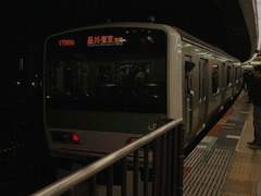 갈 곳 잃은 집착은 남은 것들을 향한다