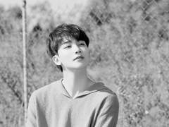 우리 강가엔 물고기가 살지 않는다.