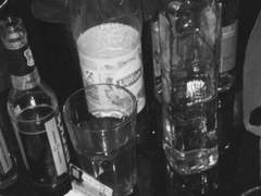 [몬랑자] 한잔의 술, 두개의 인영