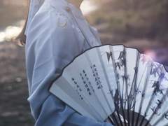 온화(溫和)한 여(璵)빛의 낙숫물