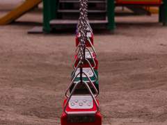 그네 한 번만 더 밀어주세요.