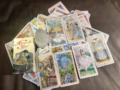 Romantic Tarot deck