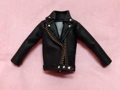 가죽 자켓&구찌 목걸이