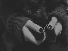 새벽녁이면 찾아오는 오만함을 의식으로