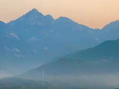 너라면, 아니 너기에.