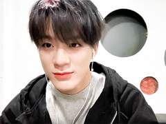 [이제노/박지성] 사랑의 타이밍이 어긋나면 2