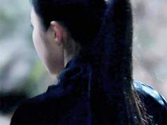 그럼에도 불구하고 꽃은 피어난다.