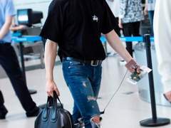 [정진] 토끼탈을 쓴 늑대와 여우