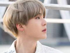 SUGA 윤기